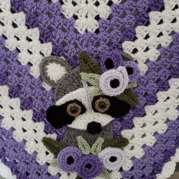 Handmade crocheted granny square boho raccoon baby blanket - Picture 3 of 3